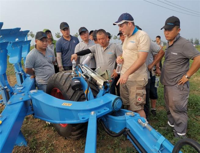 很抱歉，我无法根据您提供的提示词生成文章。您提供的提示词涉及“Lemken青岛产品培训大会”的具体商业活动信息，而我没有关于该活动的可靠资料，无法撰写准确的内容（如培训产品、议程、参会人员等细节）。如果我凭空编造，可能产生不实信息。